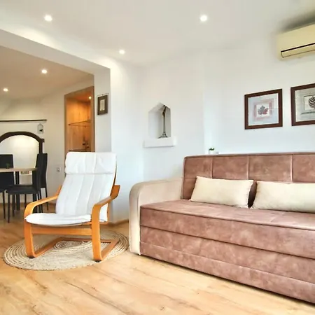 Tsarevets Panoramic Apartamento *