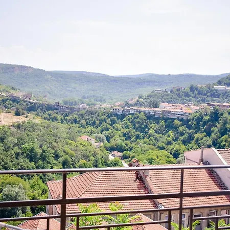 Tsarevets Panoramic Apartamento *